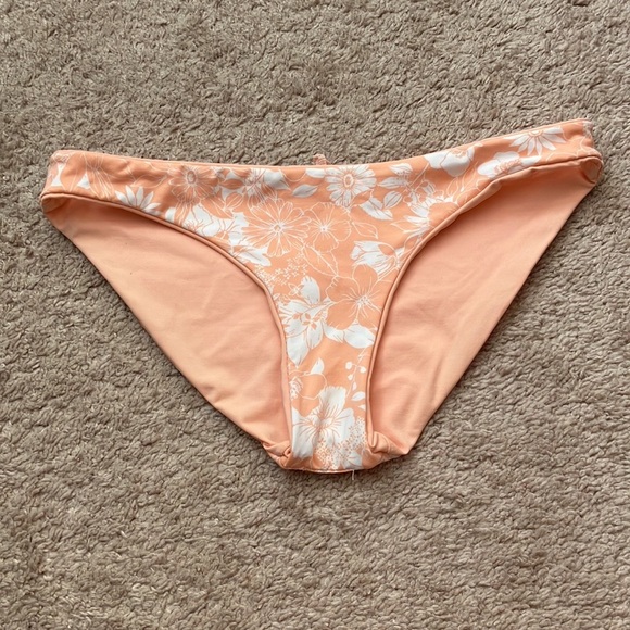 Garage Reversible Bikini Bottoms - Picture 1 of 4